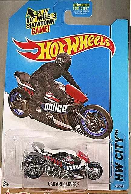2015 Hot Wheels #48 HW City-HW Rescue CANYON CARVER White-Black Variant w/MC3 Sp