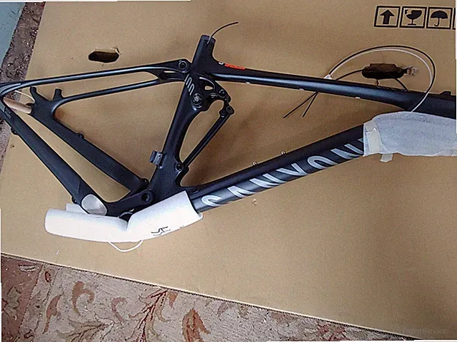 2018 Canyon Lux CF Frame