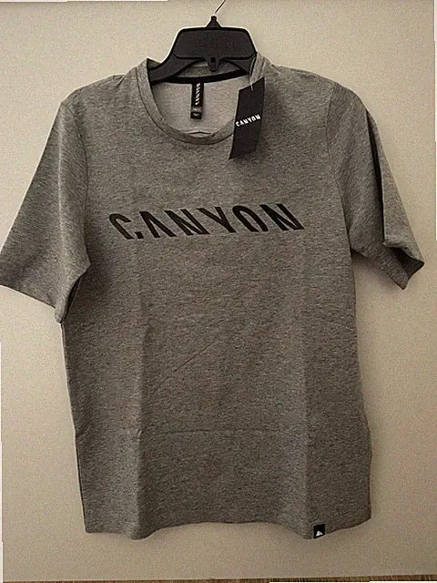 Canyon Bicycles Tshirt Men’s Small NWT Gray