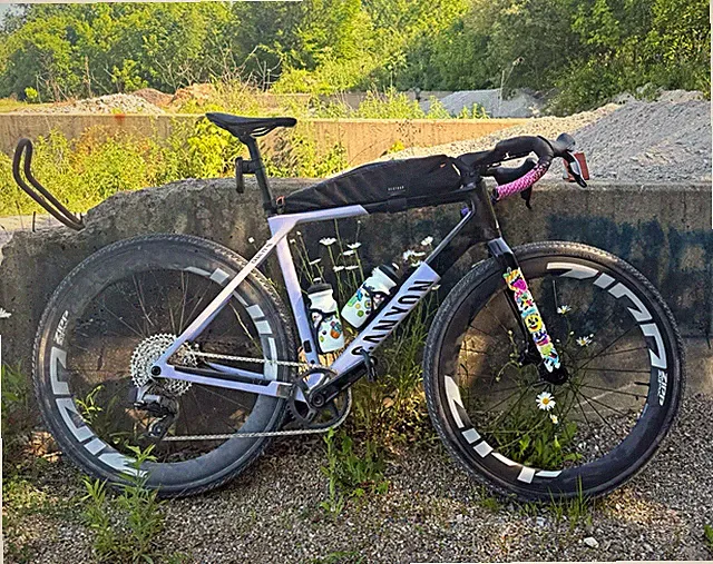 Canyon Grail CF SL Carbon Gravel Bike 700C Purple SRAM Rival eTap AXS 12-Speed