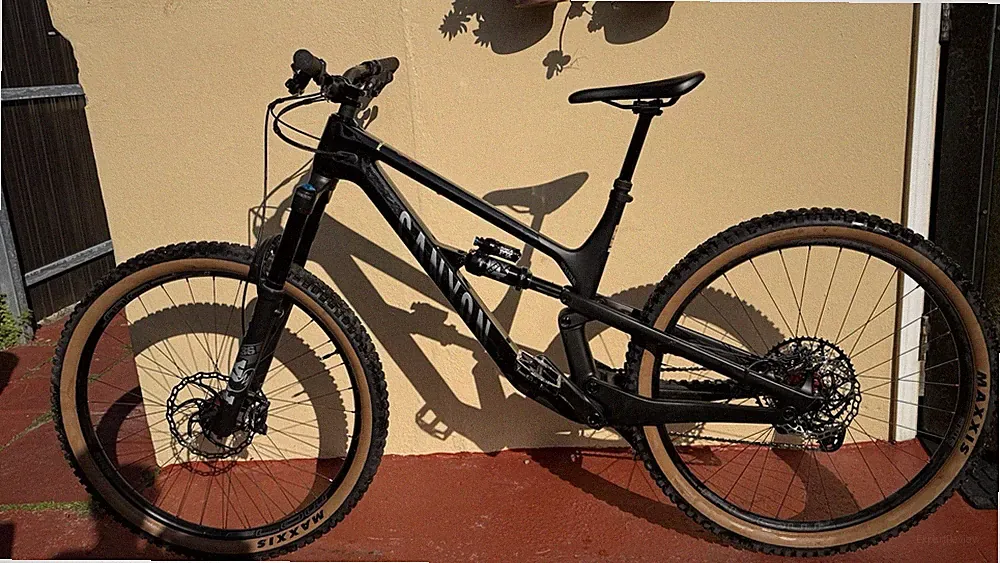 Canyon Spectral 29" Full Suspension Mountain Bike Carbon Black Hydraulic Disc
