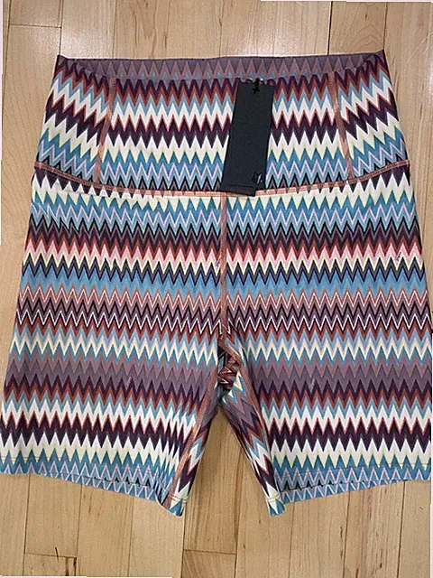 Greyson Clothiers Canyon Peaks Luna Bike Shorts Women's Size M NEW with Tags