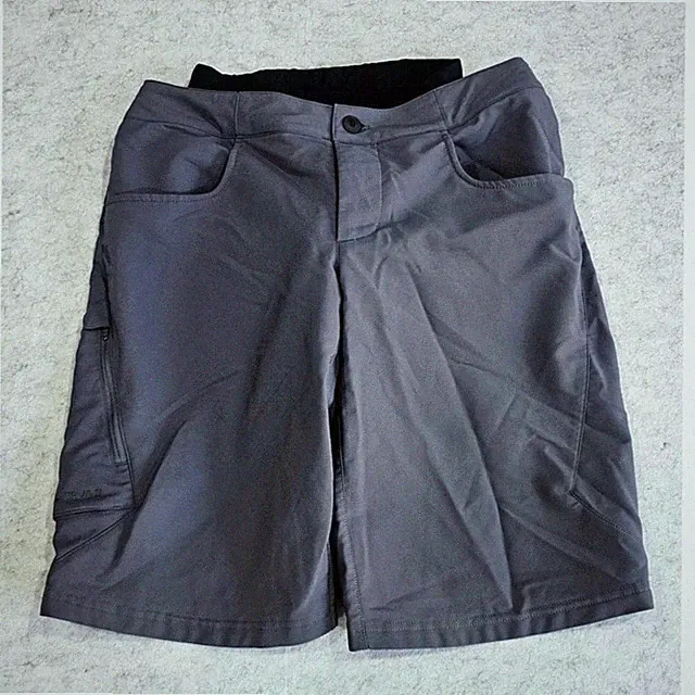 Pearl Izumi Mens Canyon Bike Cycling Short w/ Padded Liner, Lightweight, Sz 32
